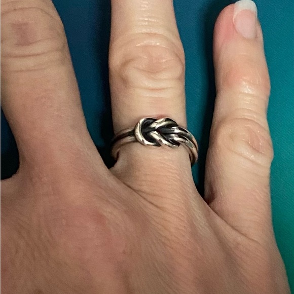 James Avery retired Lovers Knot Ring, Size 6.5 - Picture 8 of 10